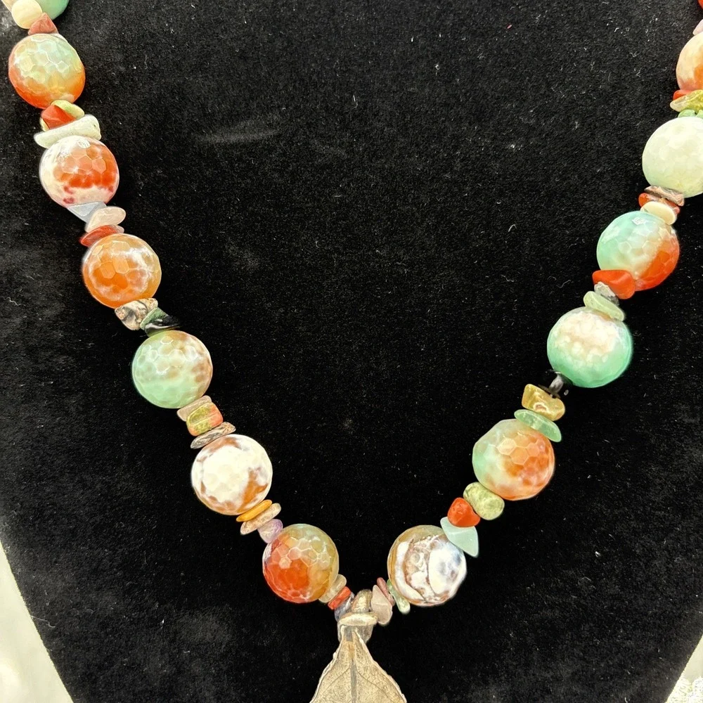 VTG Artisan Beaded Natural Gemstone Agate? Jasper? Silver Leaf Necklace GIFT 20